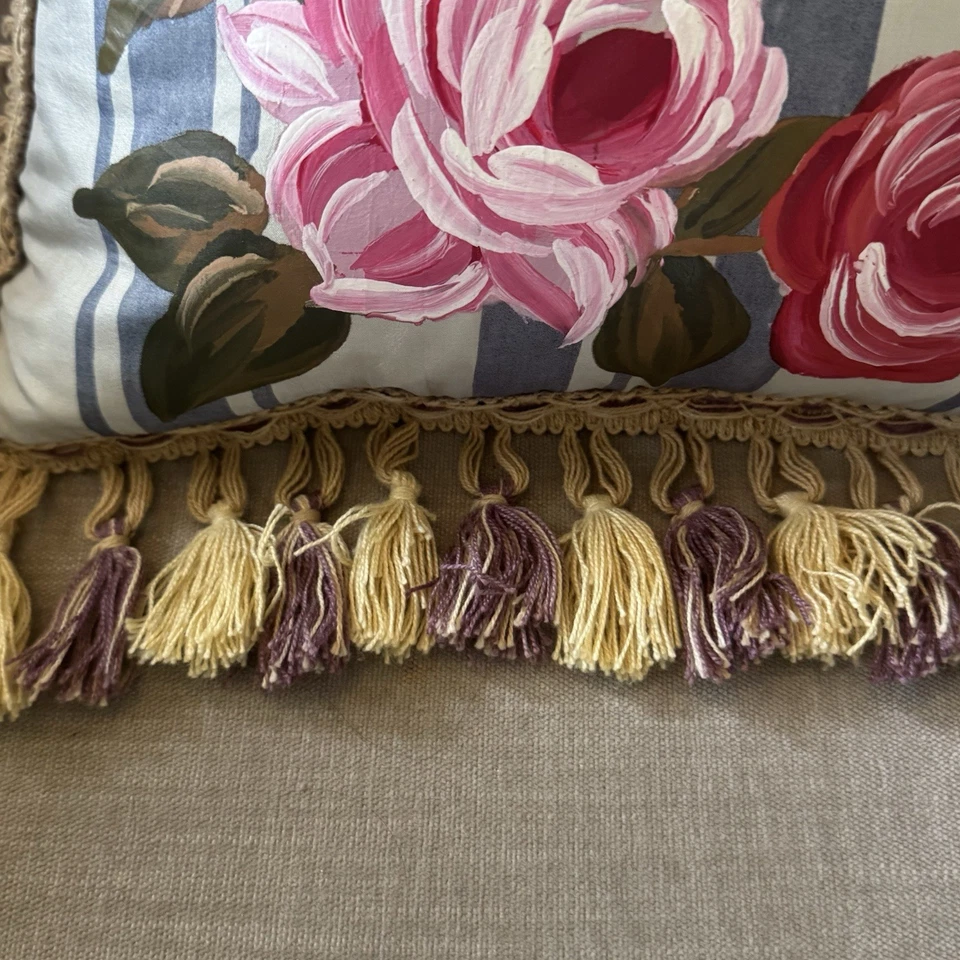 "Almohada 100 % seda a rayas borla pintada a mano rosas 13"" X 13"" inserto de plumón" Foto 4 de 4