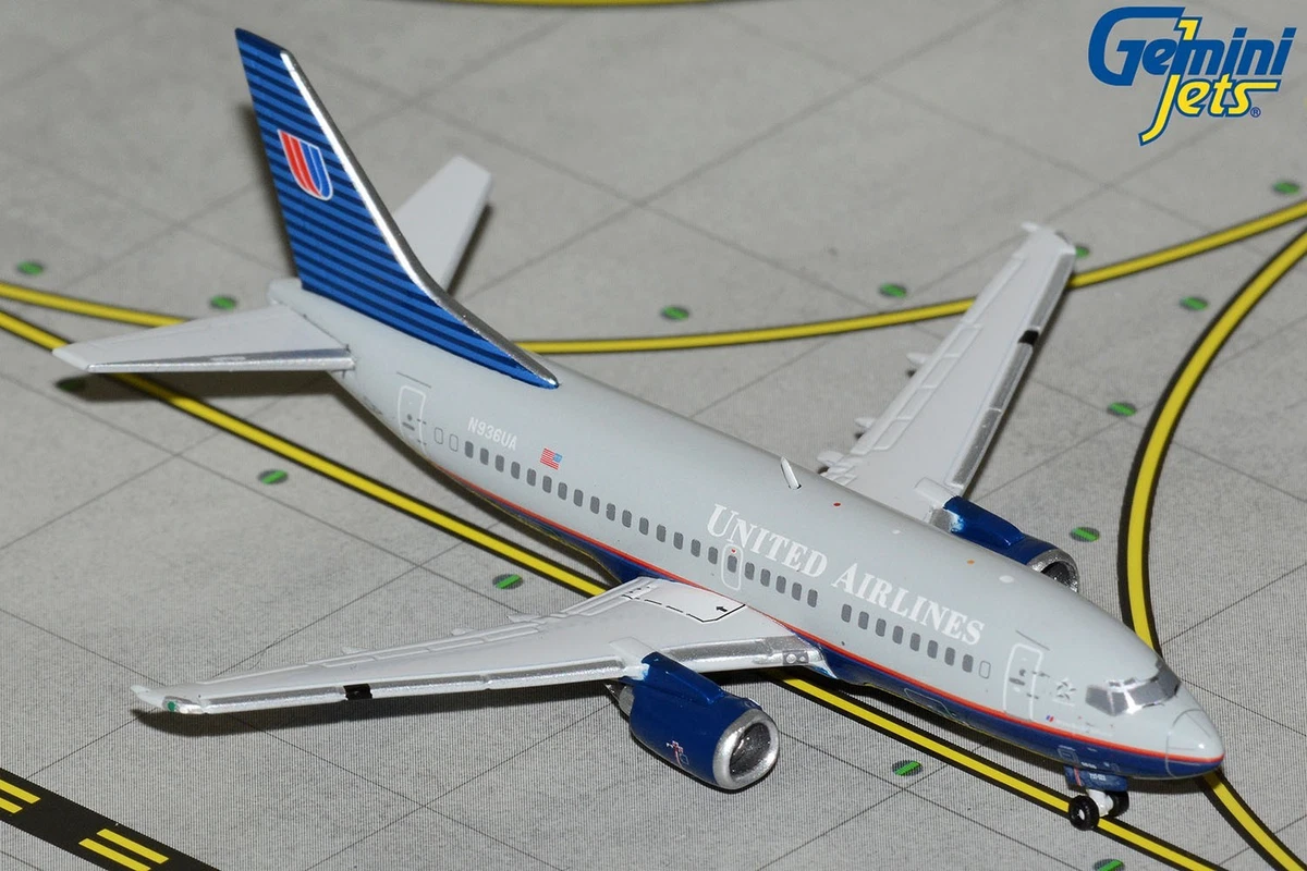 GeminiJets Boeing 737 1:400 Contemporary Diecast Aircraft