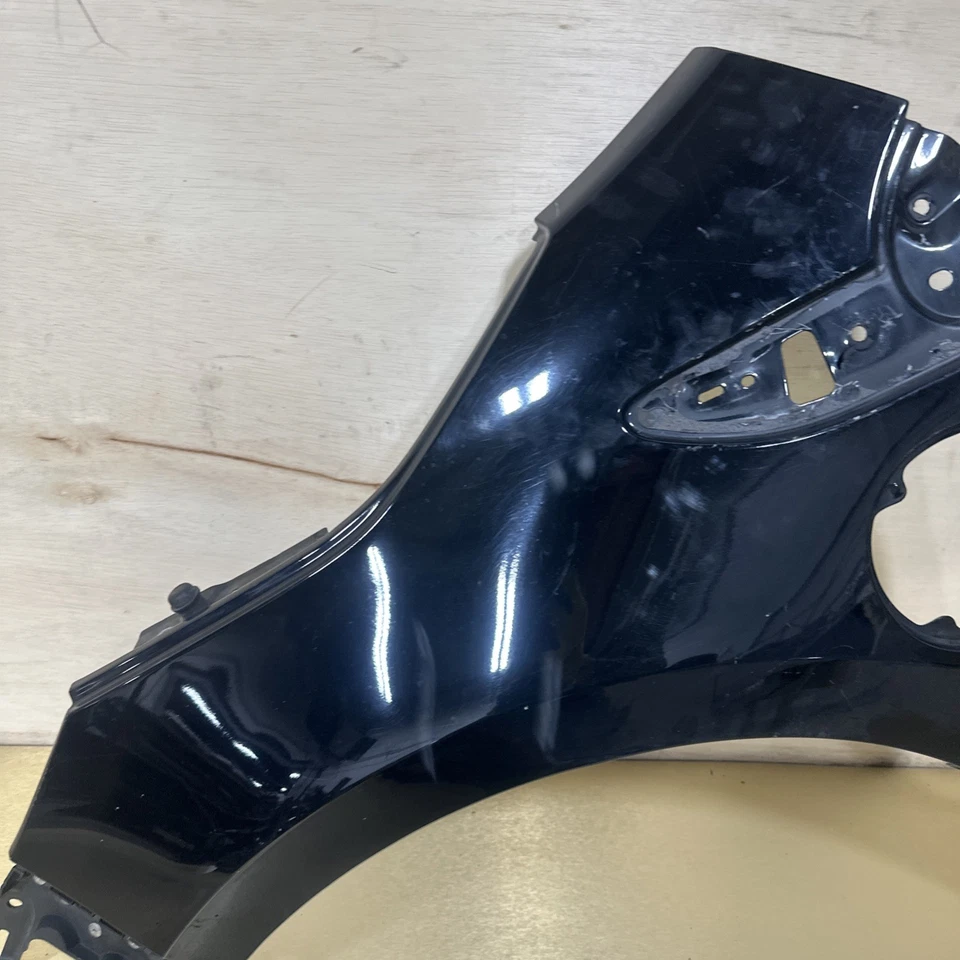 Chevrolet Volt 2013 guardabarros izquierdo usado OEM Foto 3 de 4