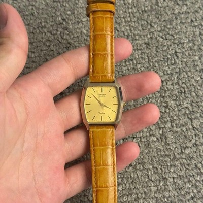 SEIKO Dolce Tonneau Quartz Herrenuhr 1983 Vintage Pre-Owned Gold Dial