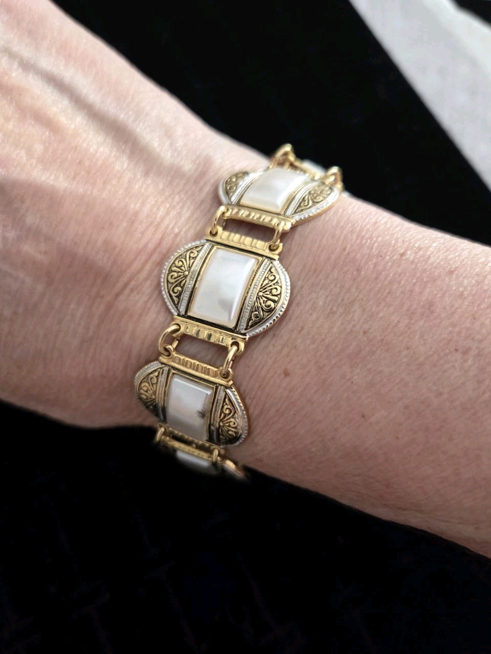 Vintage Spain Toledo Damascene Style Black & Gold Tone Link 7.5