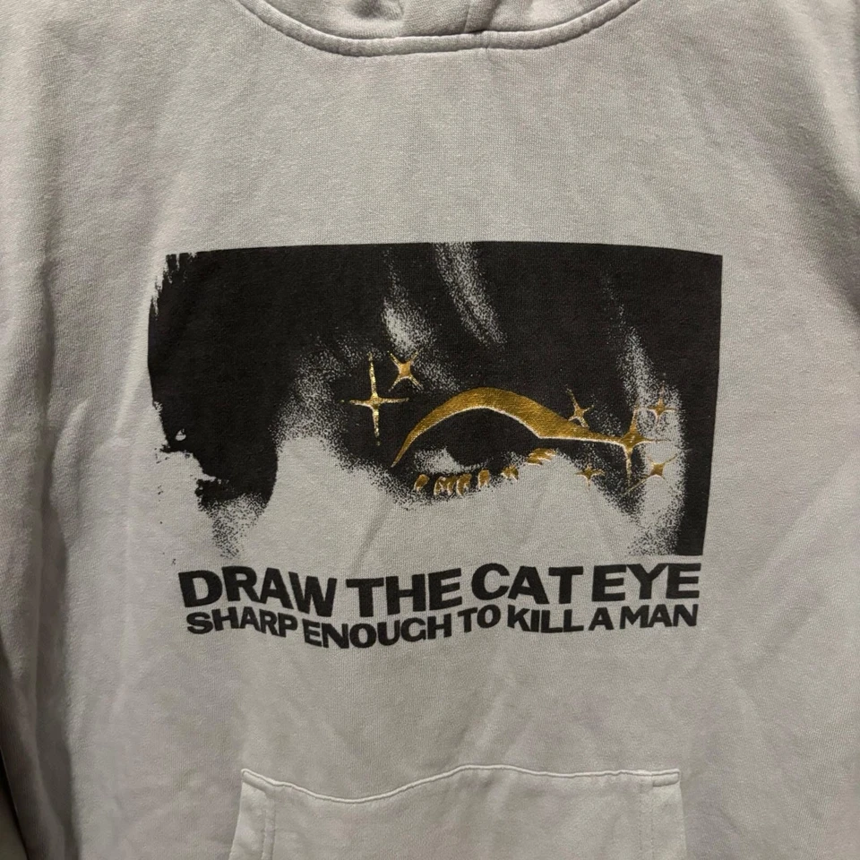 Sudadera con Capucha Taylor Swift Midnights Dibuja el Ojo de Gato Gris Adulto Mediana Foto 2 de 4