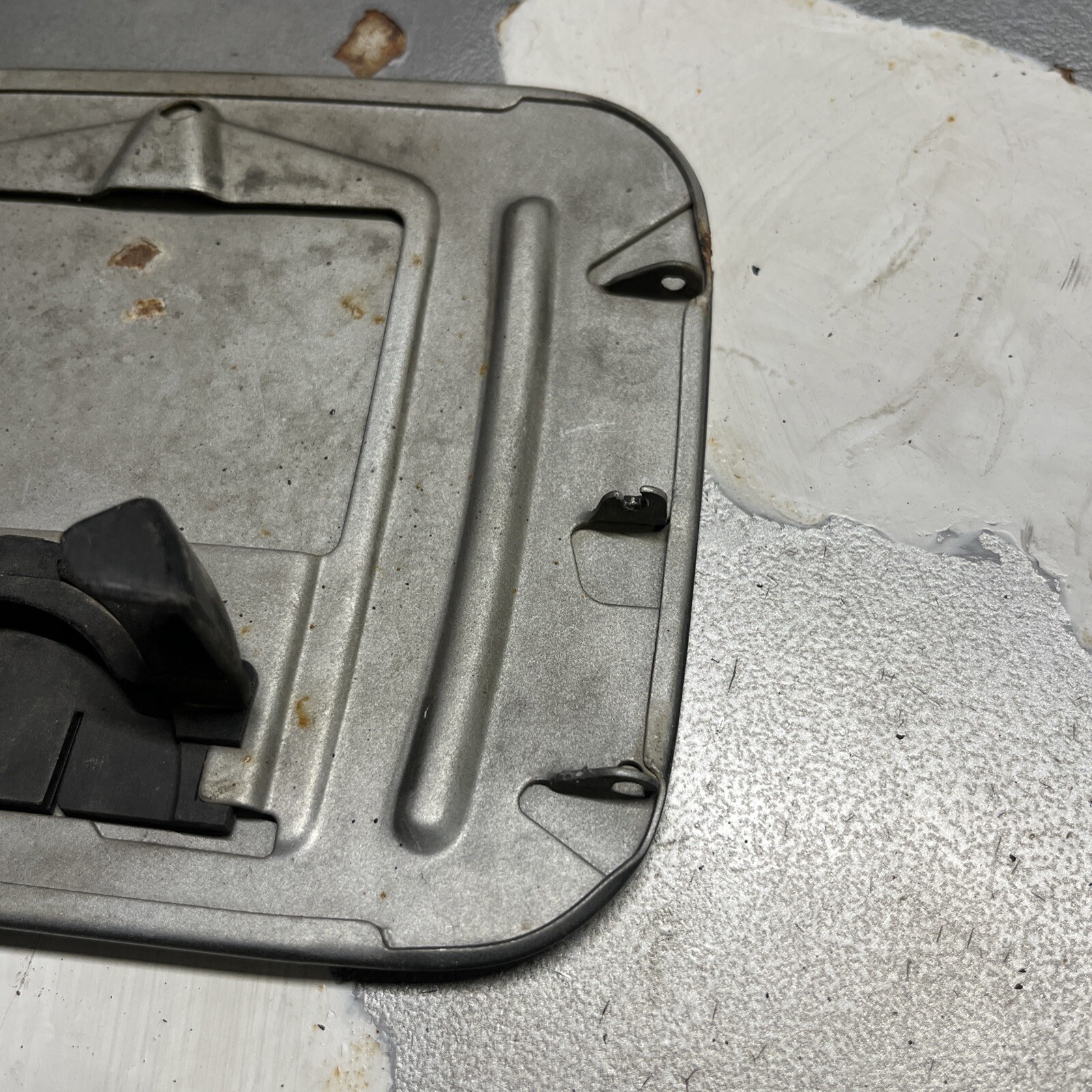 OEM BMW E30 3Seriee Fuel Tank Door Lid Cover Lachssilber Silver eBay