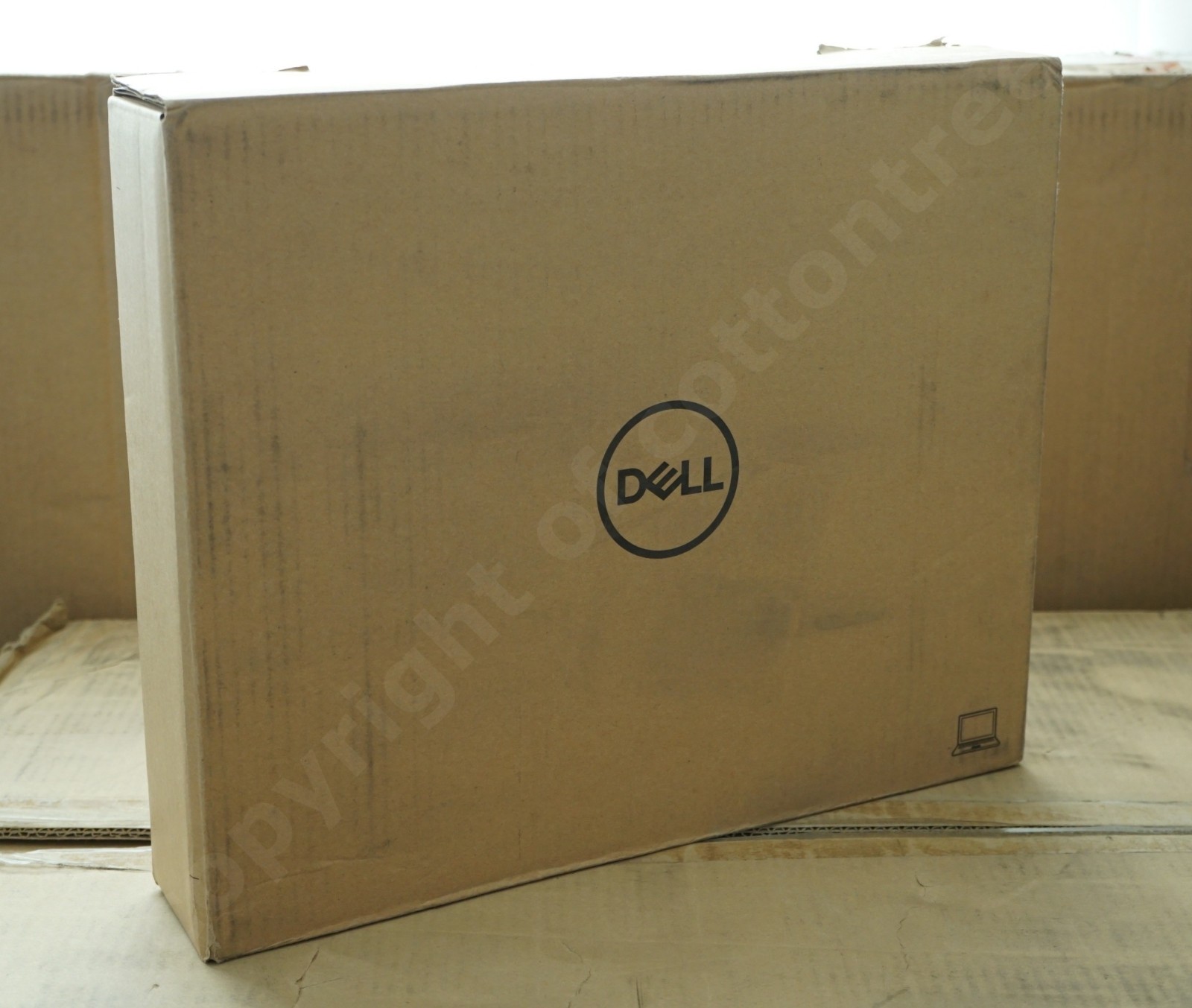 Dell Latitude 7400, 14-Inch Laptop, with Intel Core i7 8th Gen., 256 GB SSD (Solid State Drive), Windows 11 Pro