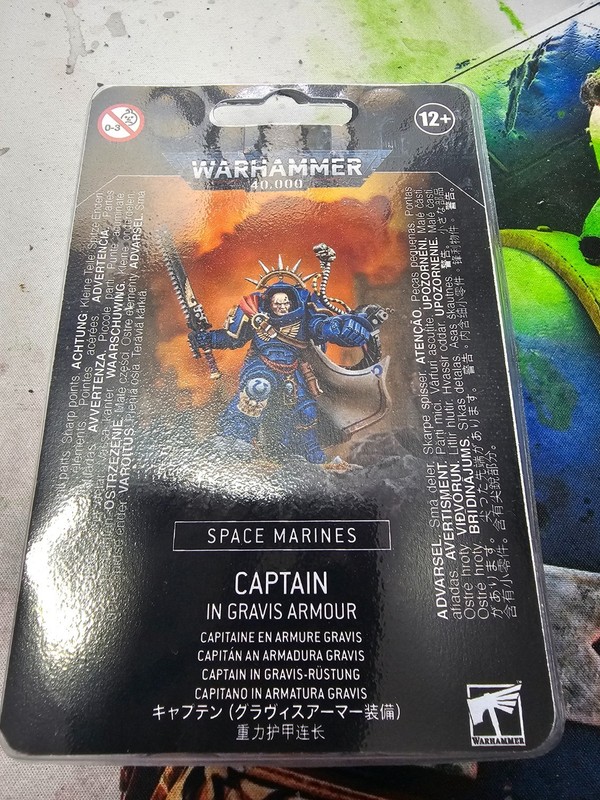 Games Workshop Warhammer 40K Space Marines Captain in Gravis Armour