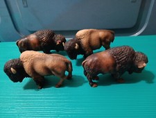 Bundle of 4 Schleich Animals, Collectibles, FARM BULLS BUFFALO BROWN 
