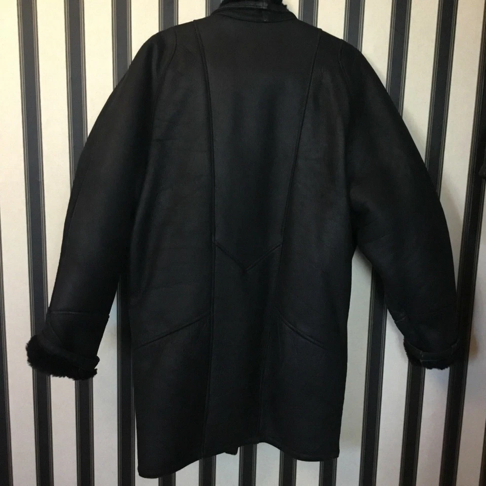 Waterproof Winlit Black sheepskin Jacket Bomber Women's Size M/L - Image 4 of 4