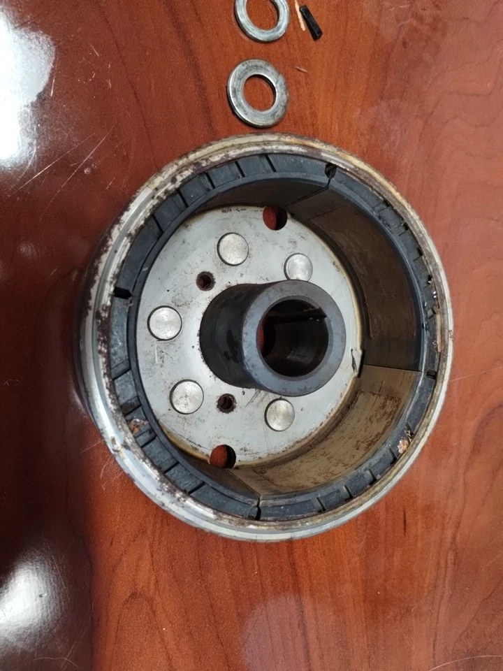 Suzuki DR370 SP370 1978-1979 volante/rotor 32102-32411 Foto 2 de 4