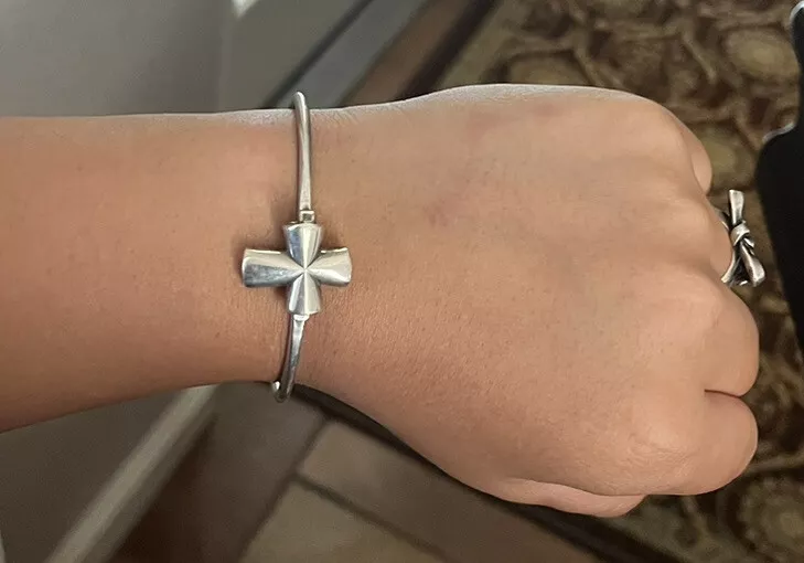 Cross bracelet james avery sale