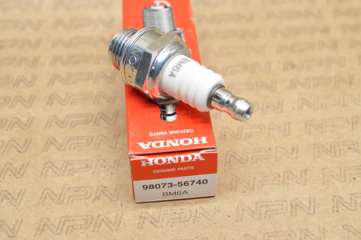 Honda NGK Spark Plug BM6A GV400 Engine HR21 HRA21 Lawn Mower NOS