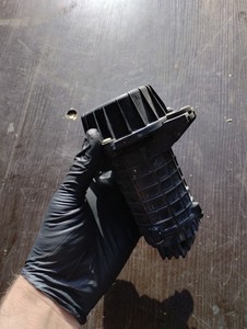 2016 Hyundai Veloster 1.6L Vacuum Pump Assembly 59100 2V100 OEM 