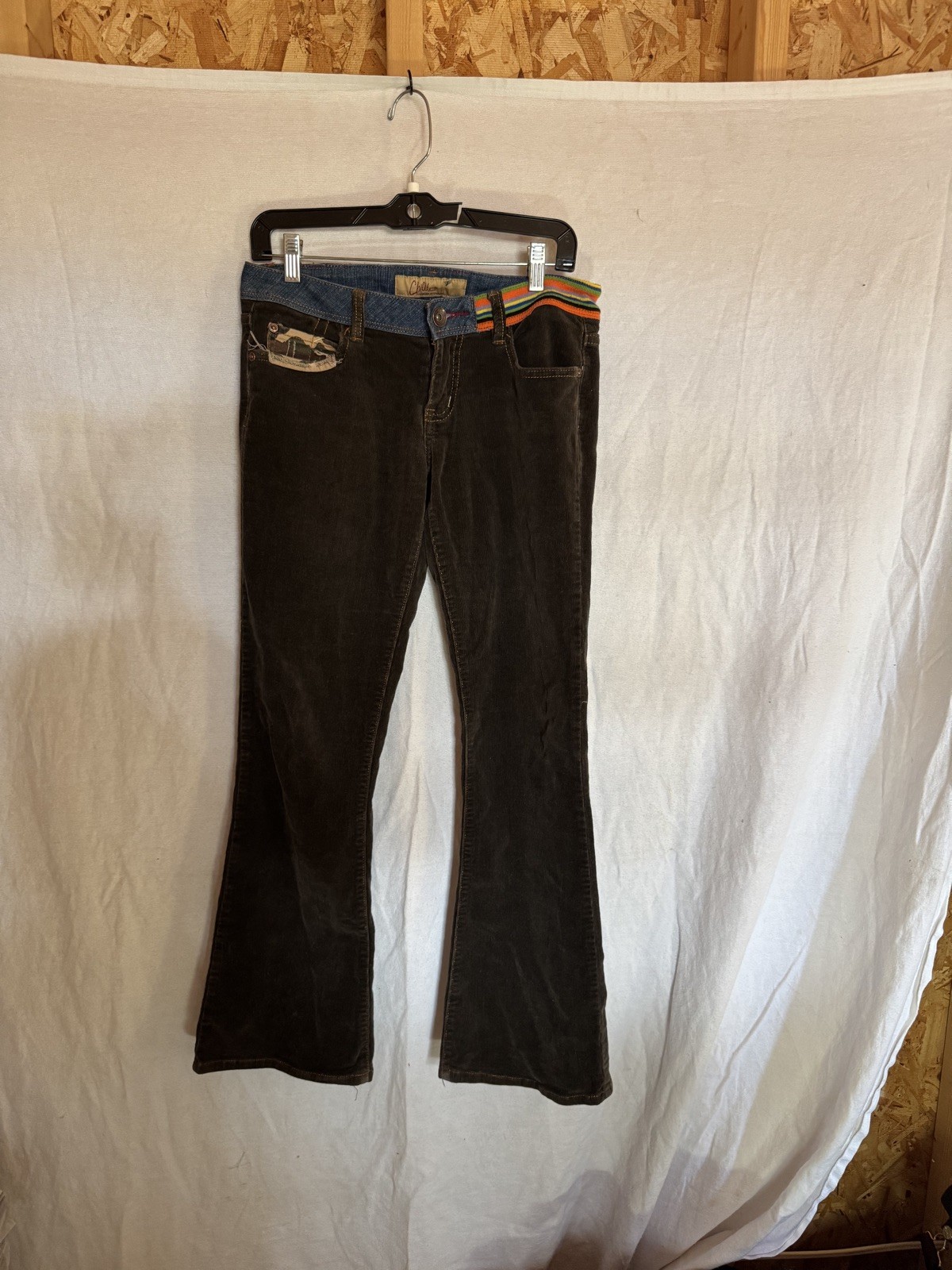 Pantalones de pana usados Y2k de colección para mujer 5 bolsillos marrones acampanados corte bota solapa