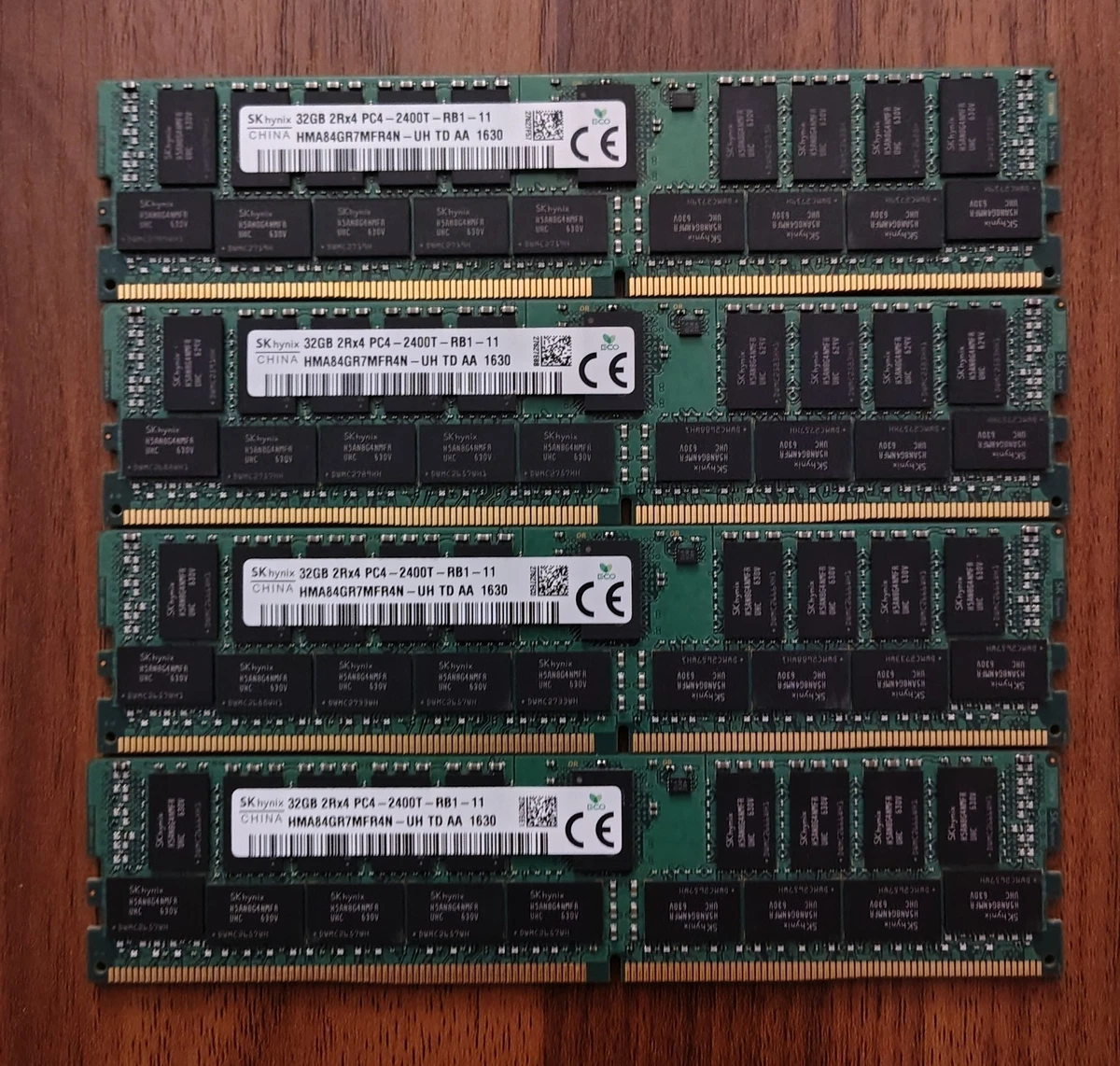 PC4-19200 (DDR4-2400) Bus Speed Server RAM 32 GB Capacity per
