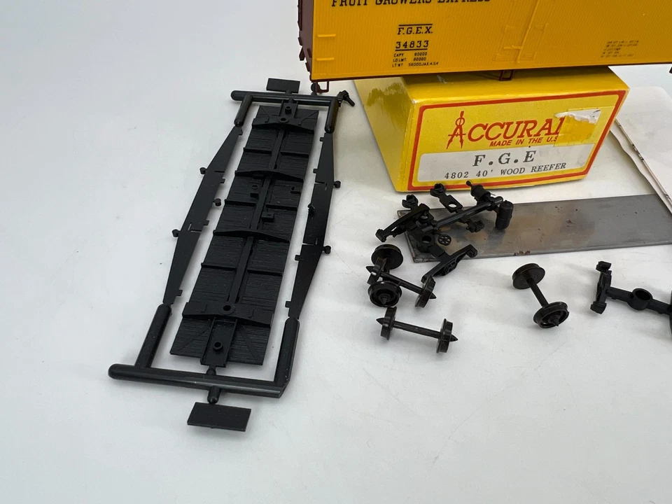 Accurail #4802 F.G.E 40' Wood Reefer Unassembled Kit w/ Box - Image 4 of 4