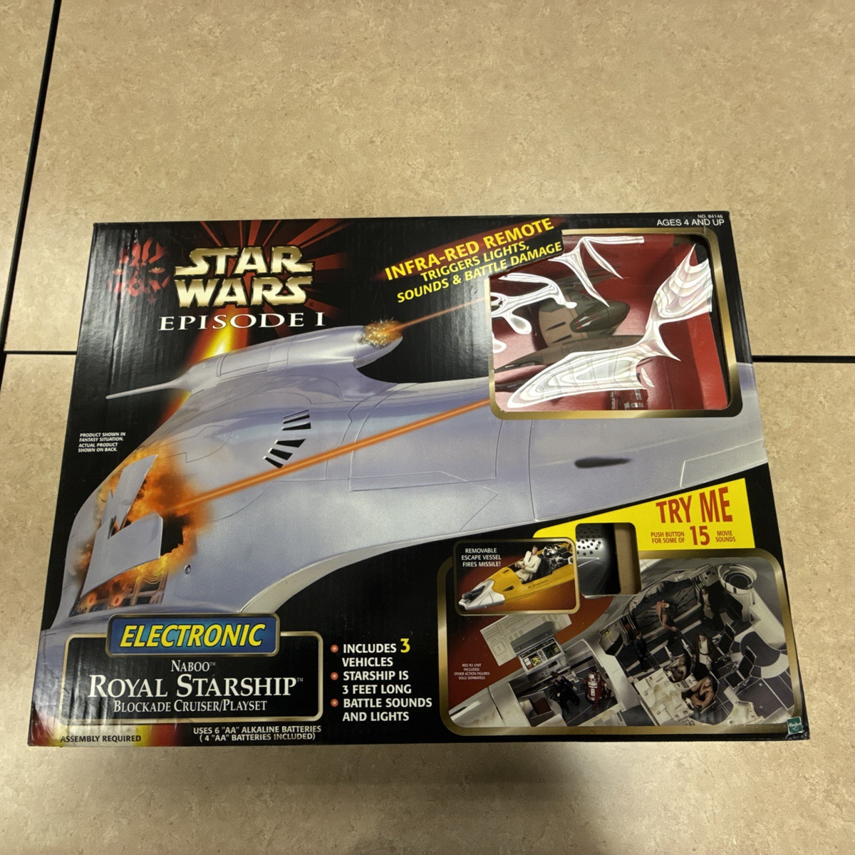 Star Wars Episode 1 Electronic Naboo Royal Starship Blockade