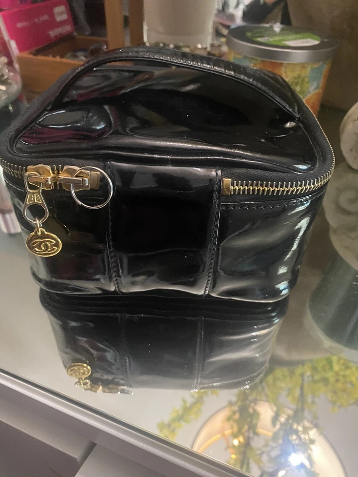 Authentic Chanel Patent Leather Vanity Case Make Up Bag - Image 3 of 4