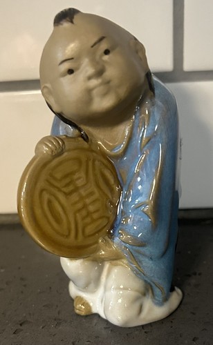 Vintage Chinese Mudman Glazed Pottery Figure of Man Carrying Peach & Coin 5”