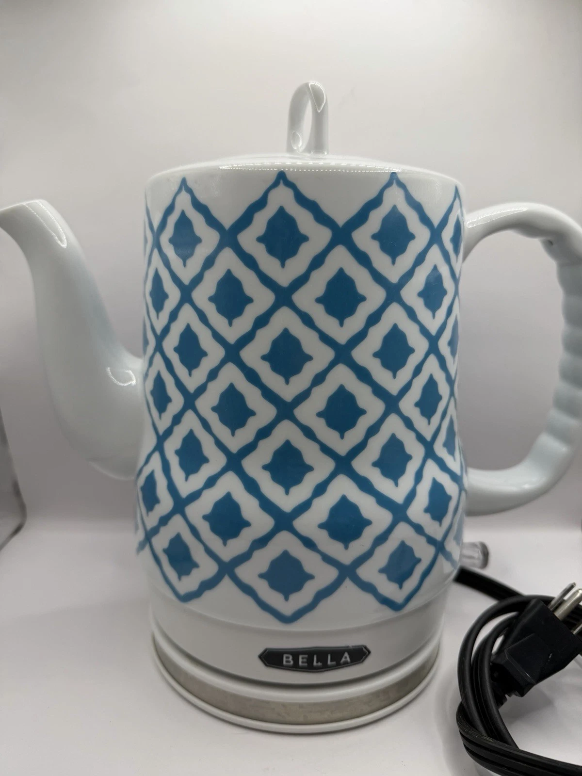 BELLA Electric Ceramic Tea Kettle RARE TEAL Diamond Pattern KE7937-A -WORK GREAT
Opens in a new wind