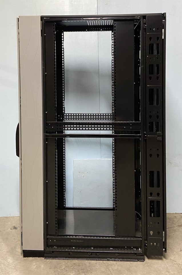 Dell Rittal 0RXYFT 42U Server Network Cabinet Rack w/ Casters 7907076 2 ...