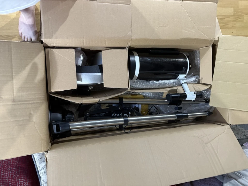 Sky-Watcher Skymax-127 SynScan AZ GOTO Computerised Telescope - Image 3 of 4