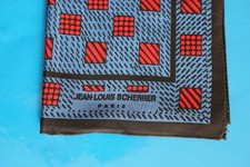 Carré de soie Jean-Louis Scherrer Paris (bleu, rouge et noir)