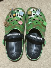 NWT Crocs Elevated Clog Minecraft Grass Block GREEN/MULTI mens size 10