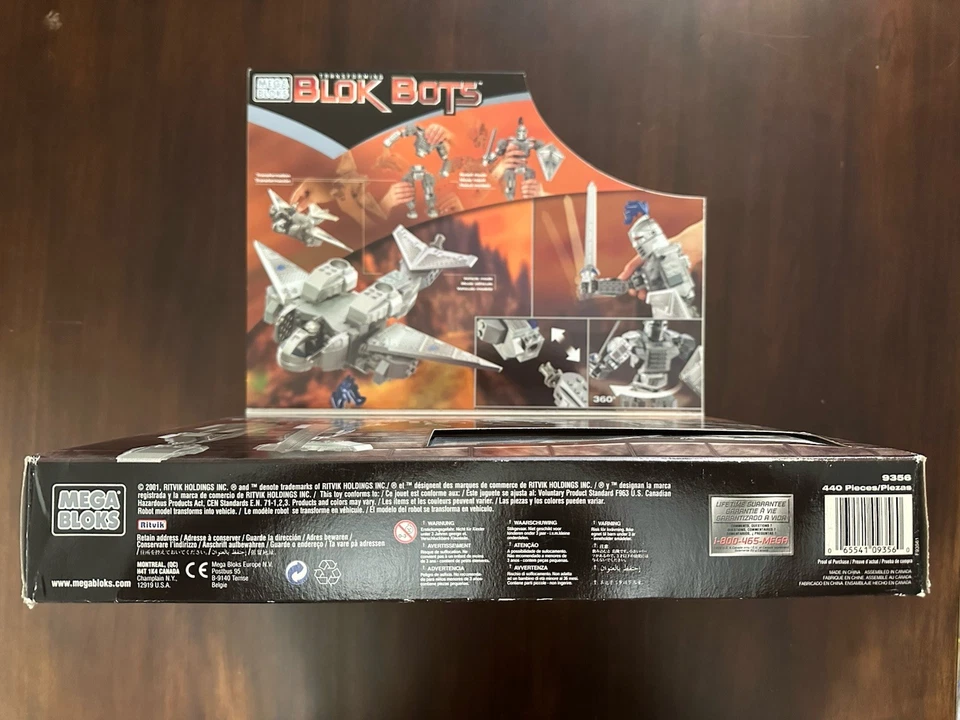 2001 Sealed Mega Bloks Transforming Blok Bot 9356 Knight & Wolf Robot / Vehicle - Image 2 of 4