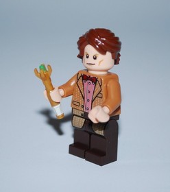 Lego 11th Doctor Minifigure from Dr. Who Set 21304 includes Sonic Screwdriver