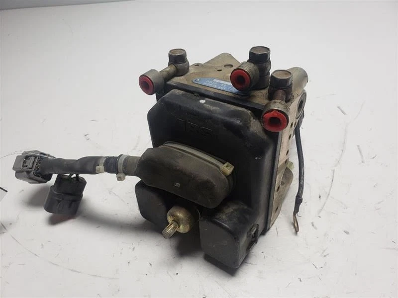 94 95 96 97 Mazda MX-5 Miata bomba de pieza de freno antibloqueo OEM NB13 43 7A0 Foto 3 de 4