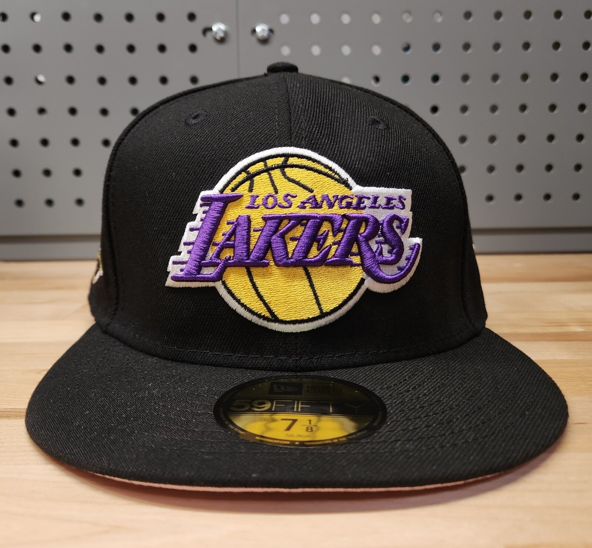 Los Angeles Lakers NEWERA 59FIFTY 2020 Champions Fitted Hat Los Angeles Lakers NEWERA 59FIFTY 2020 Champions Fitted Hat