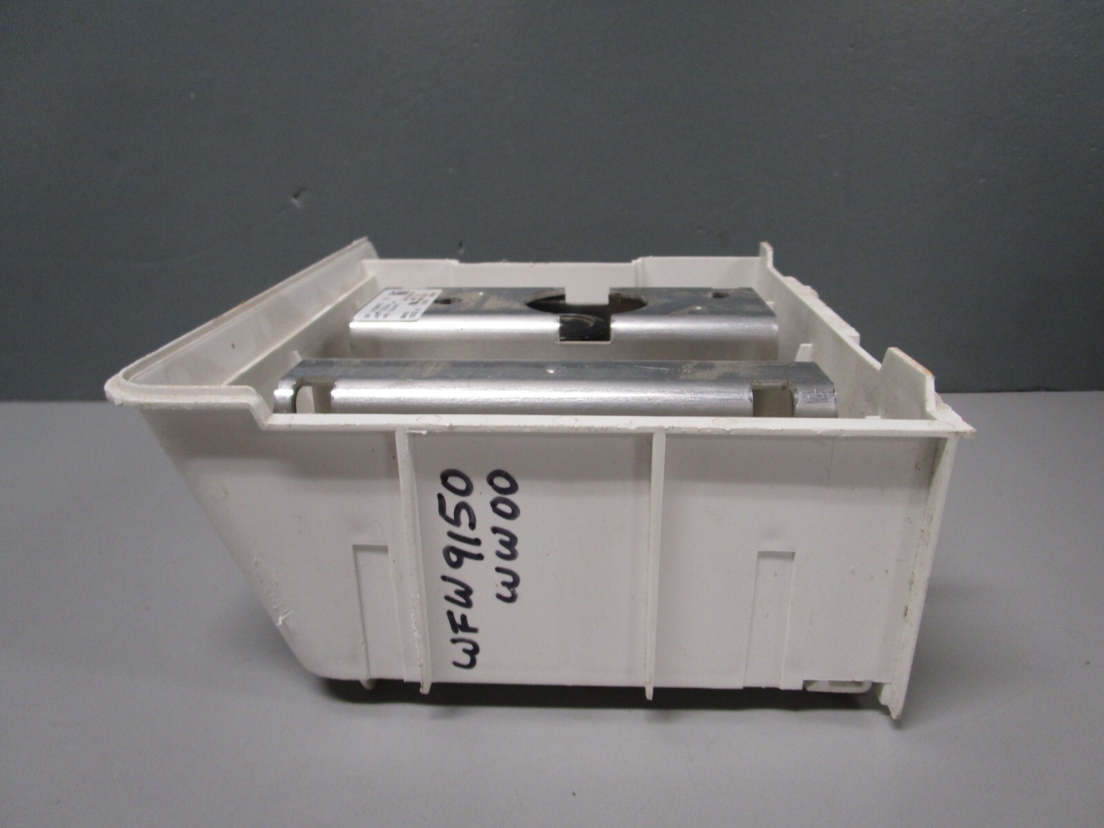 Whirlpool Washer Motor Control Board / MCU W10289776 732138-04  