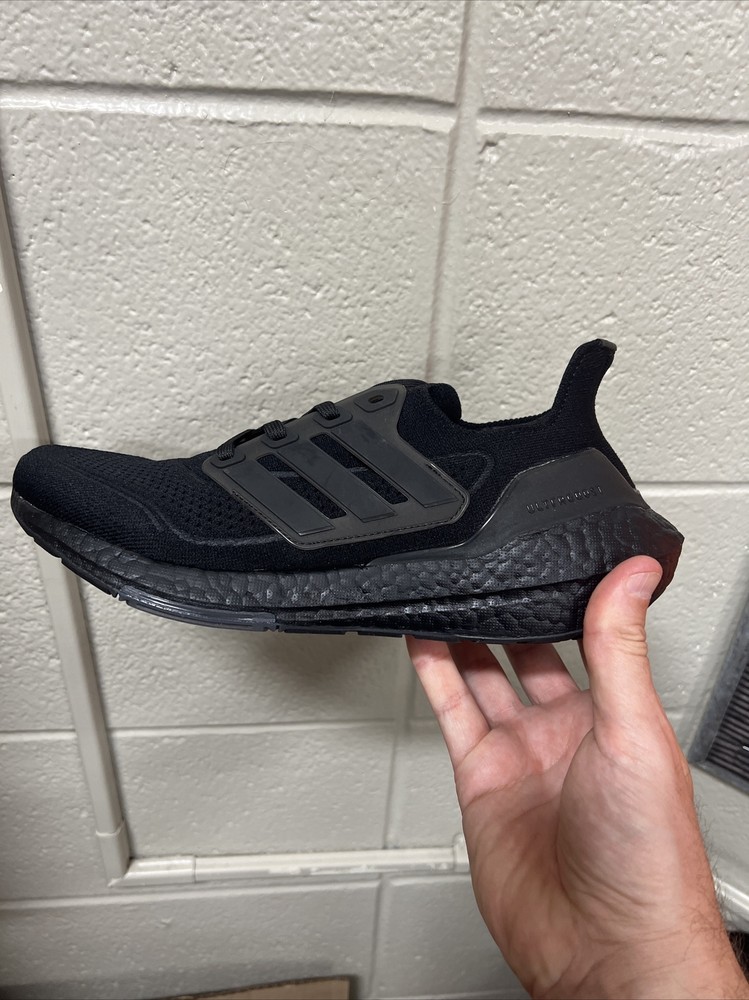 Men's Adidas Ultraboost 21 FY0306 Size 8.5 No Box  