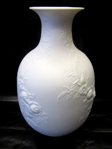 AK Kaiser 448 Biskuit Porzellan Vase weiß matt Blumenranken Relief Dekor H25,5cm - Bild 3 von 12