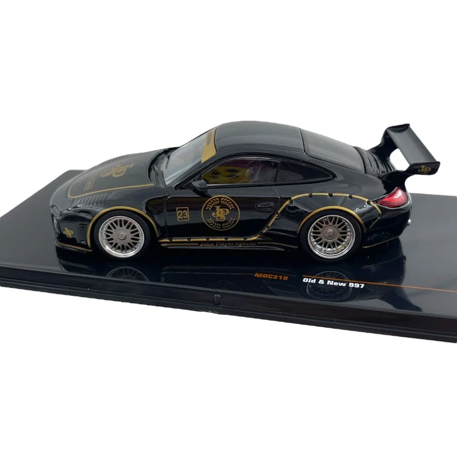 Modellino Auto Ixo Models 1/43 Porsche Old & New 997 #23 JPS Black - Immagine 3 di 4