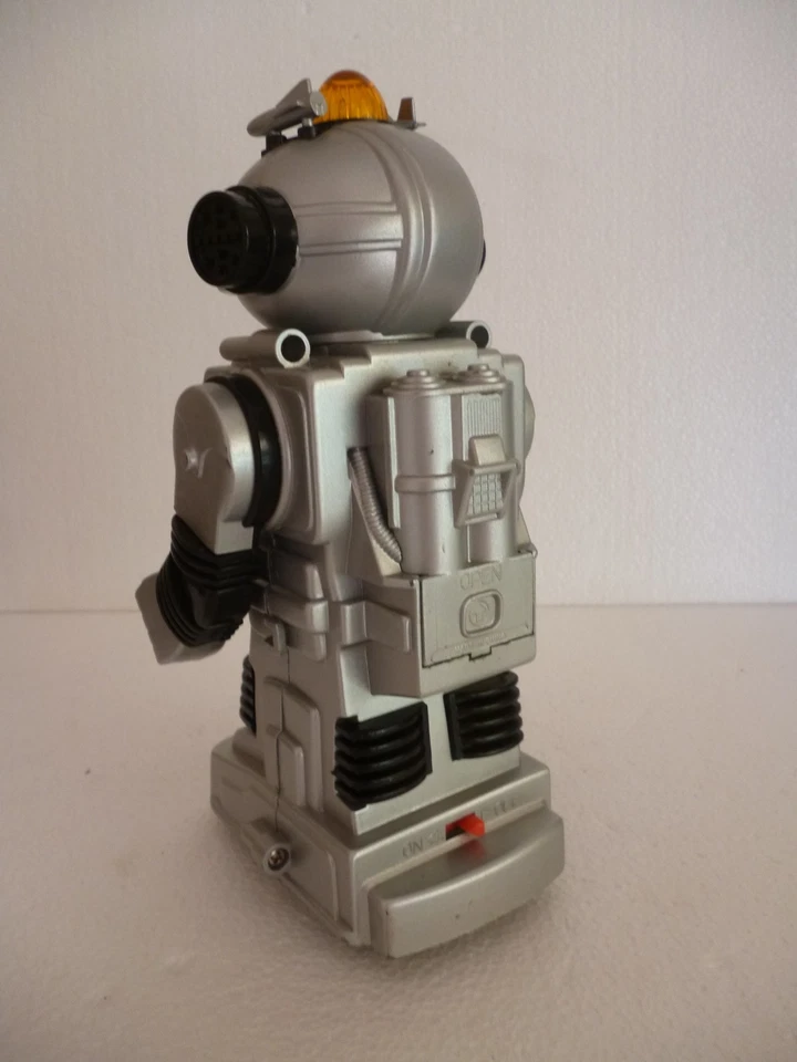 ANNEES 80 - FORCEBOT 3366 - FONCTIONNE A PILES 20 CM - TBE - BOITE FATIGUEE - Photo 4/4