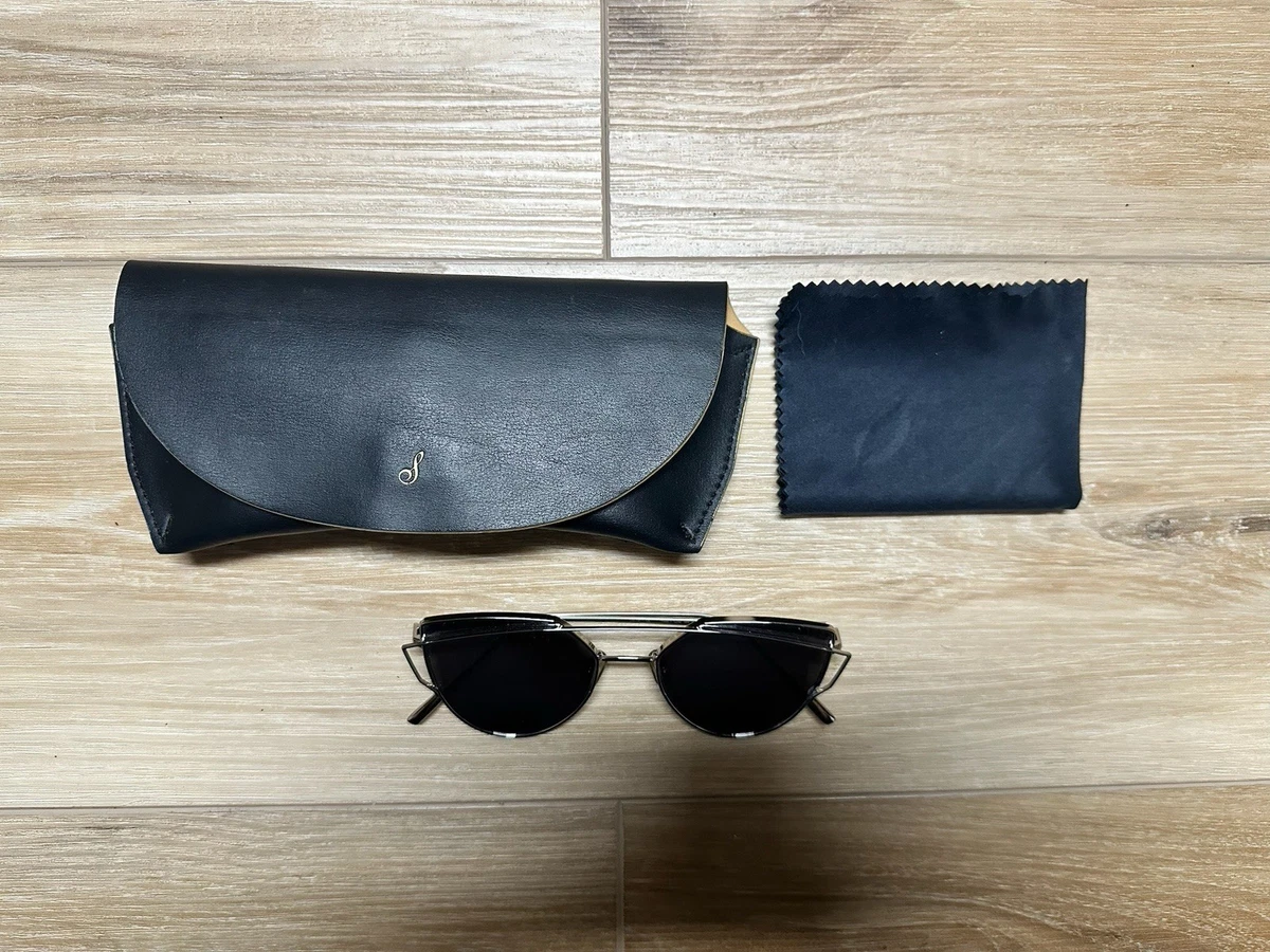GENTLE MONSTER Glossy Black Cat-Eye Sunglasses with Case Eq 01 | Gentle Monster US Official Site main image 4