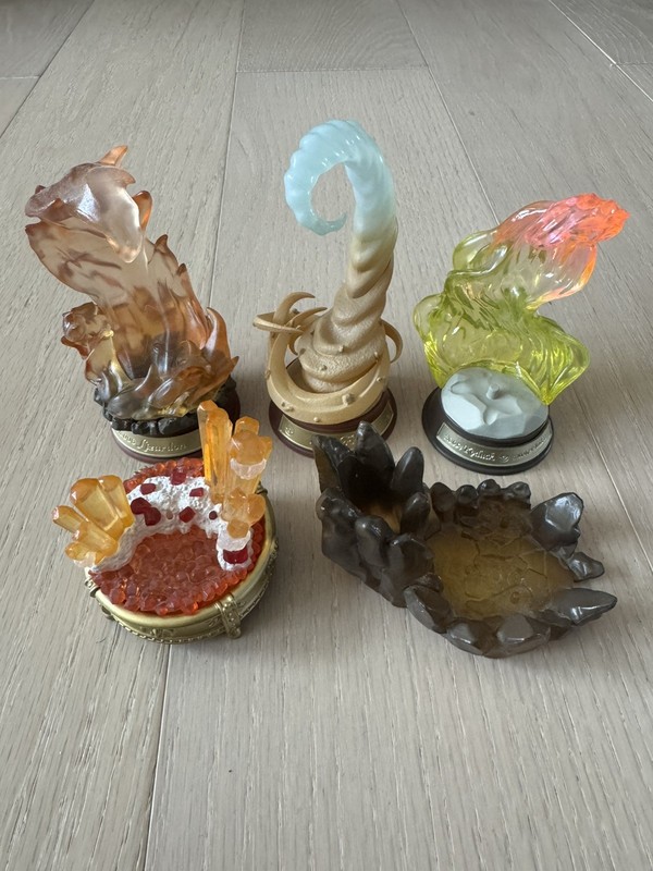 Re-ment Pokemon Assorted Base NO FIGURES Swing Vignette, Gem, Battle on Desk 