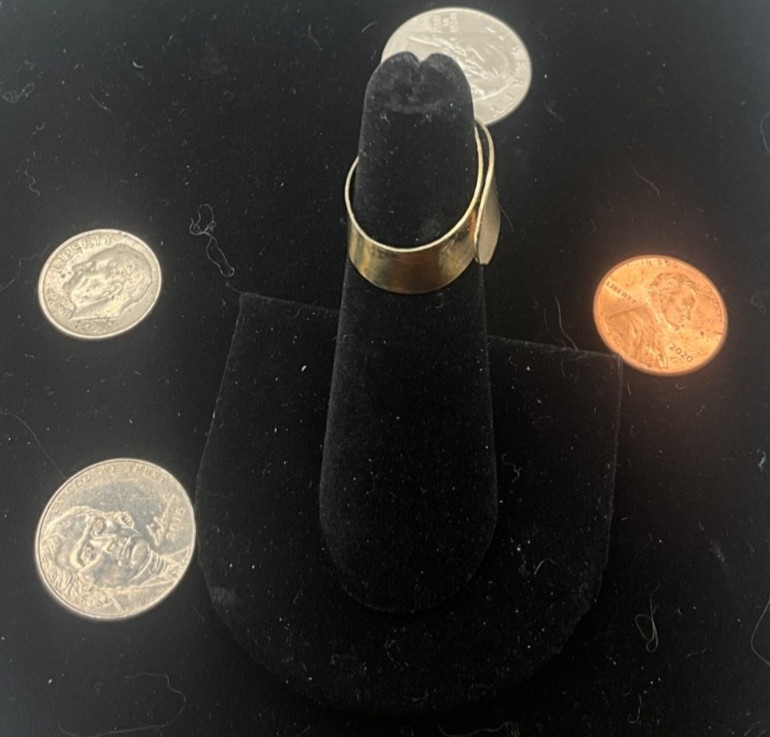 Open Oval Shaped Ring - image 2