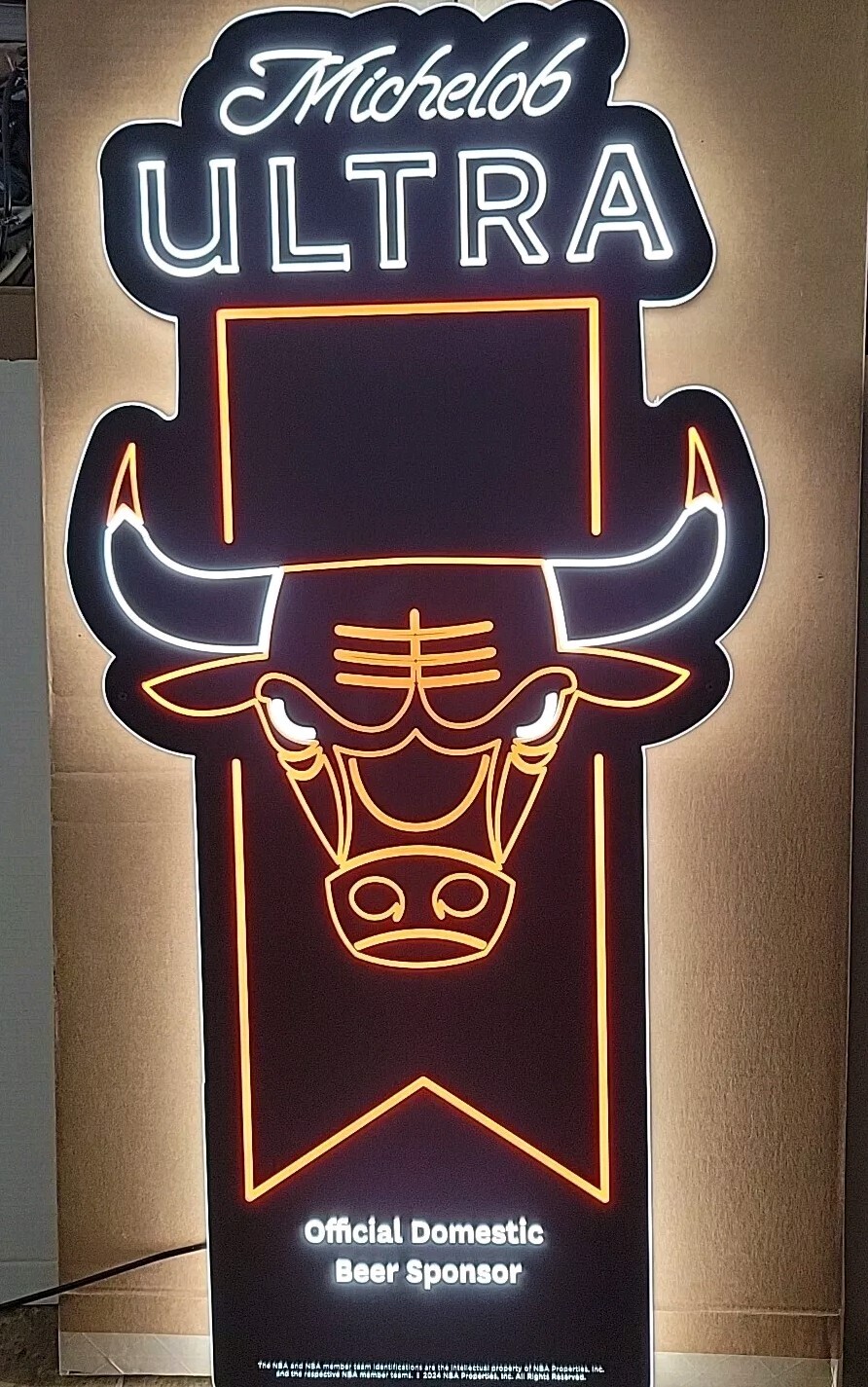 Michelob Ultra Beer Chicago Bulls NBA Basketball LED Light Up Sign Game Room New