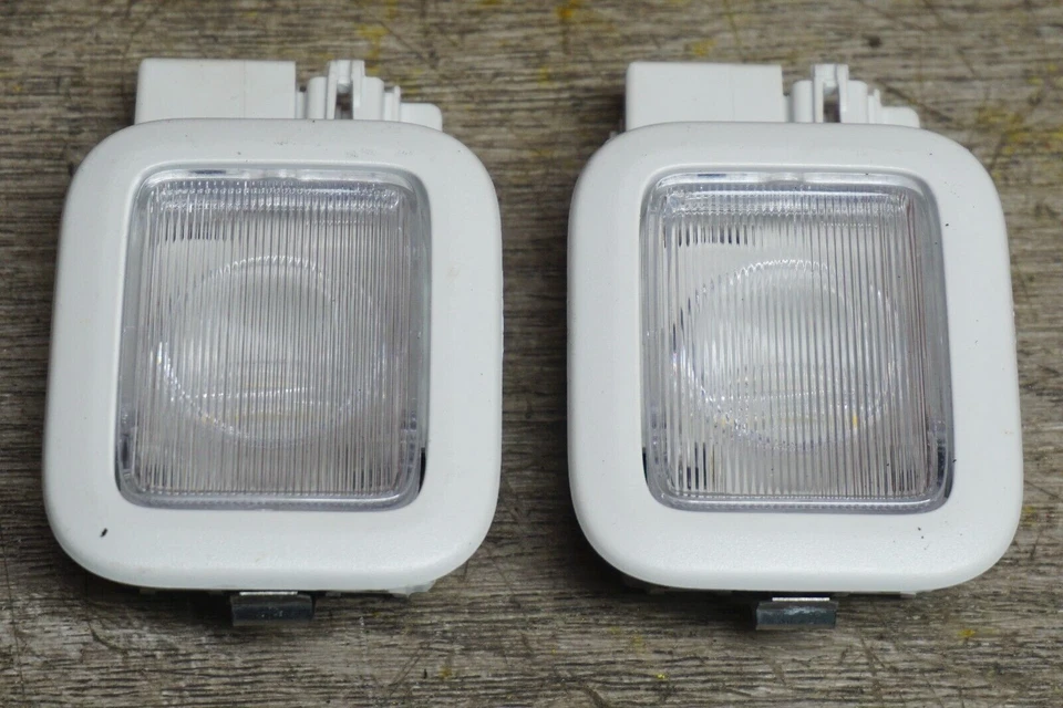 Ford Bronco Sport 2022 techo trasero izquierdo y derecho domo luz conjunto OEM Foto 3 de 4