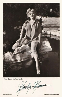 Marilyn Monroe -- Signed Vintage Photo Postcard Copy