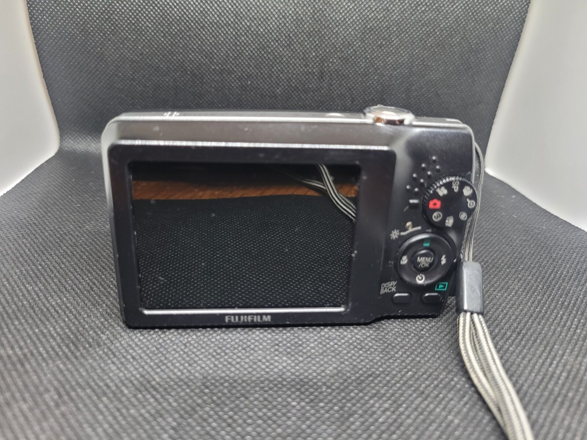 FUJIFILM FINEPIX J50 コンデジ バッテリー付き⭐︎ Fujifilm Finepix J50 Retro Digital Camera, With Battery, Untested