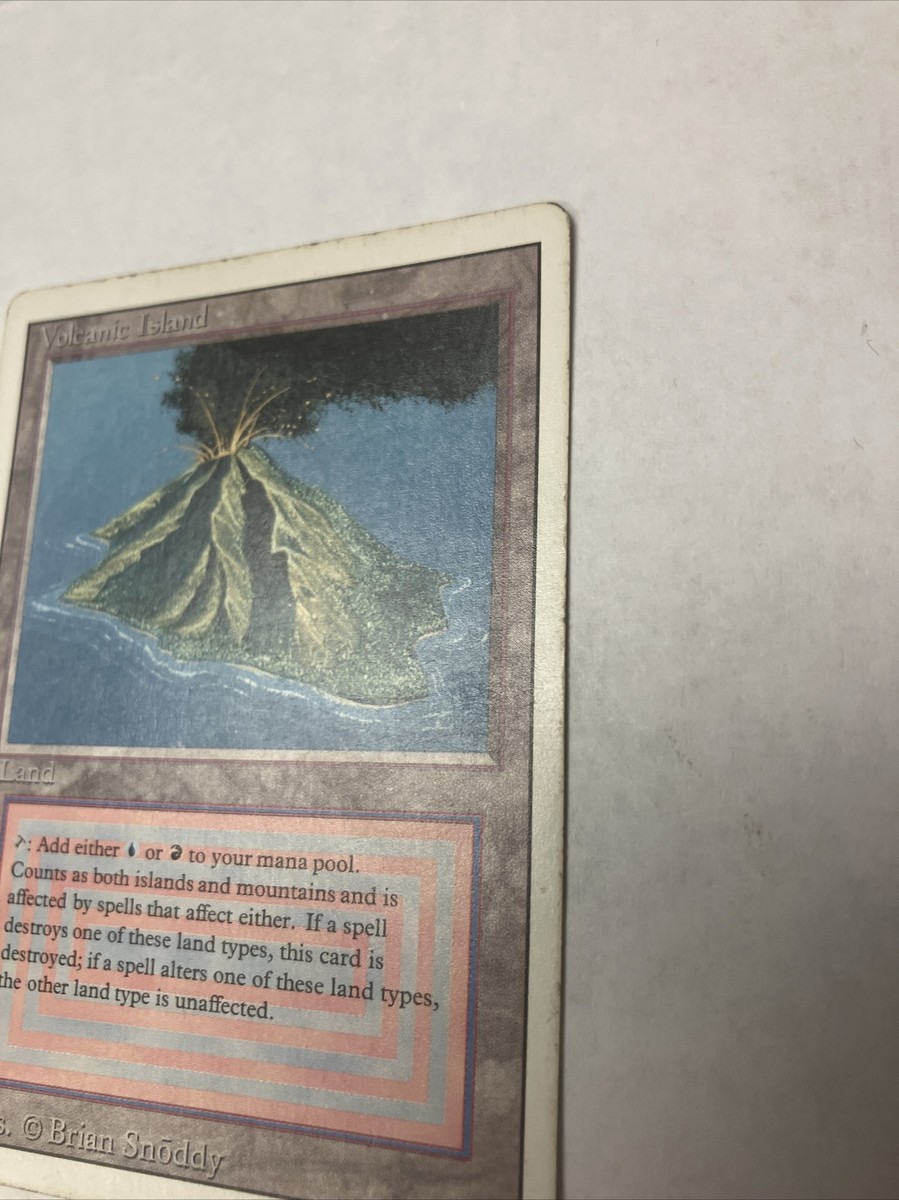 Volcanic Island MTG Revised Edition Damaged (#2 Inventory Volcanic Island MTG Revised Edition Damaged (#2 Inventory