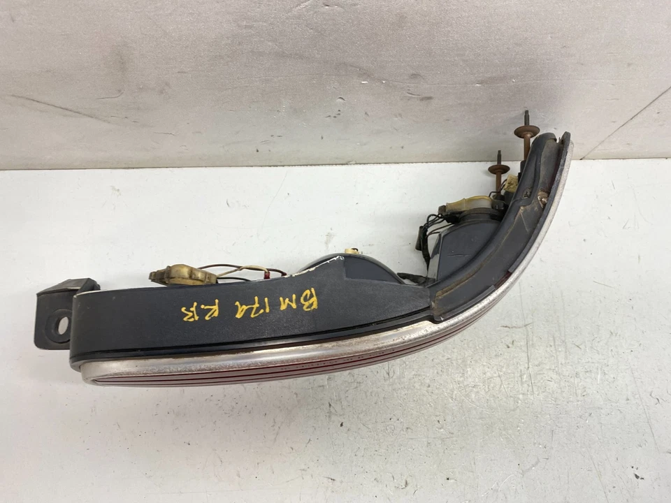 92-96 CHEVROLET CAPRICE LUZ TRASERA DERECHA MENSAJERO LATERAL LÁMPARA-OEM 16512856 Foto 4 de 4