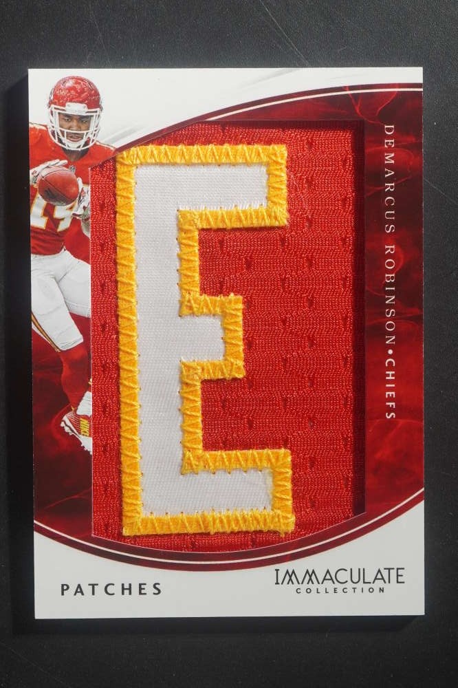 Demarcus Robinson Panini Origins Rookie Jumbo Patch Autographs #DR Base