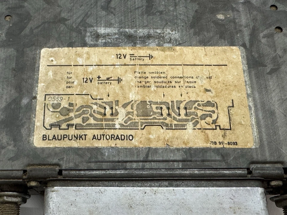 Radio estéreo AM/FM Volvo Blaupunkt de colección ¡SIN PROBAR! Número de pieza 284022-1 LEER Foto 4 de 4