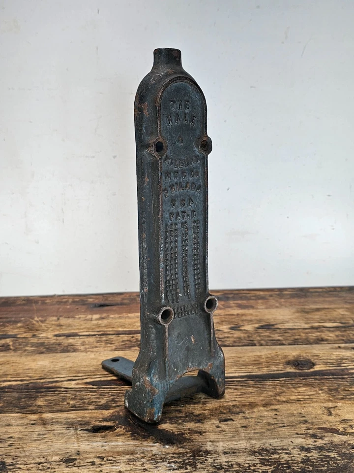Historic Rail Transport Collectible - Genuine Hale & Kilburn Seat Bracket - Image 3 of 4