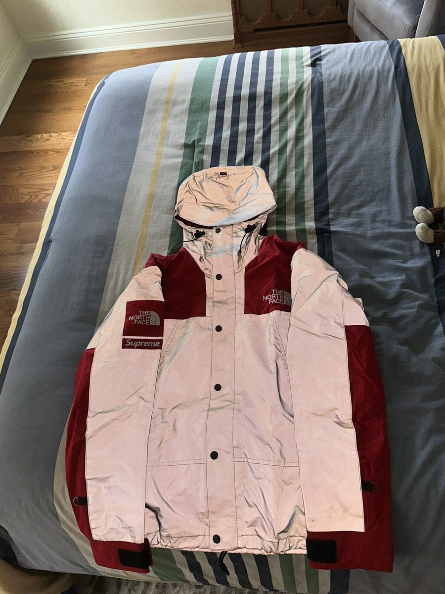 Supreme x The North Face Reflective 3M Mountain Parka Size Supreme x The North Face Reflective 3M Mountain Parka Size