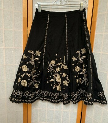 XX3 Skirt ~Women's ~Size XS ~Fully Lined 100% Cotton Black/Gold Embroidery