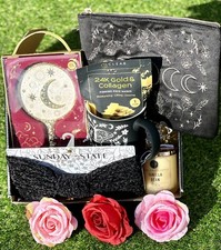 Astrology & Moon Themed Gifts, Knitted Handba...